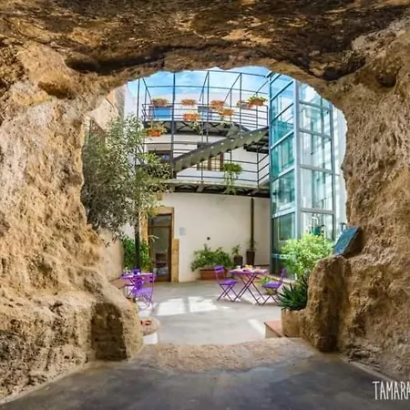 Al Moro אורחן שאקה