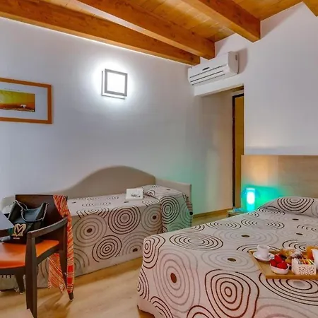 Inn Al Moro